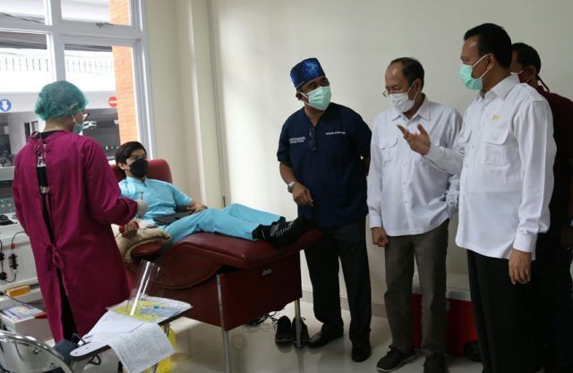 podiumnews.com-FK Unud Galang Donor Plasma Konvalesen Bantu Pasien Covid-19